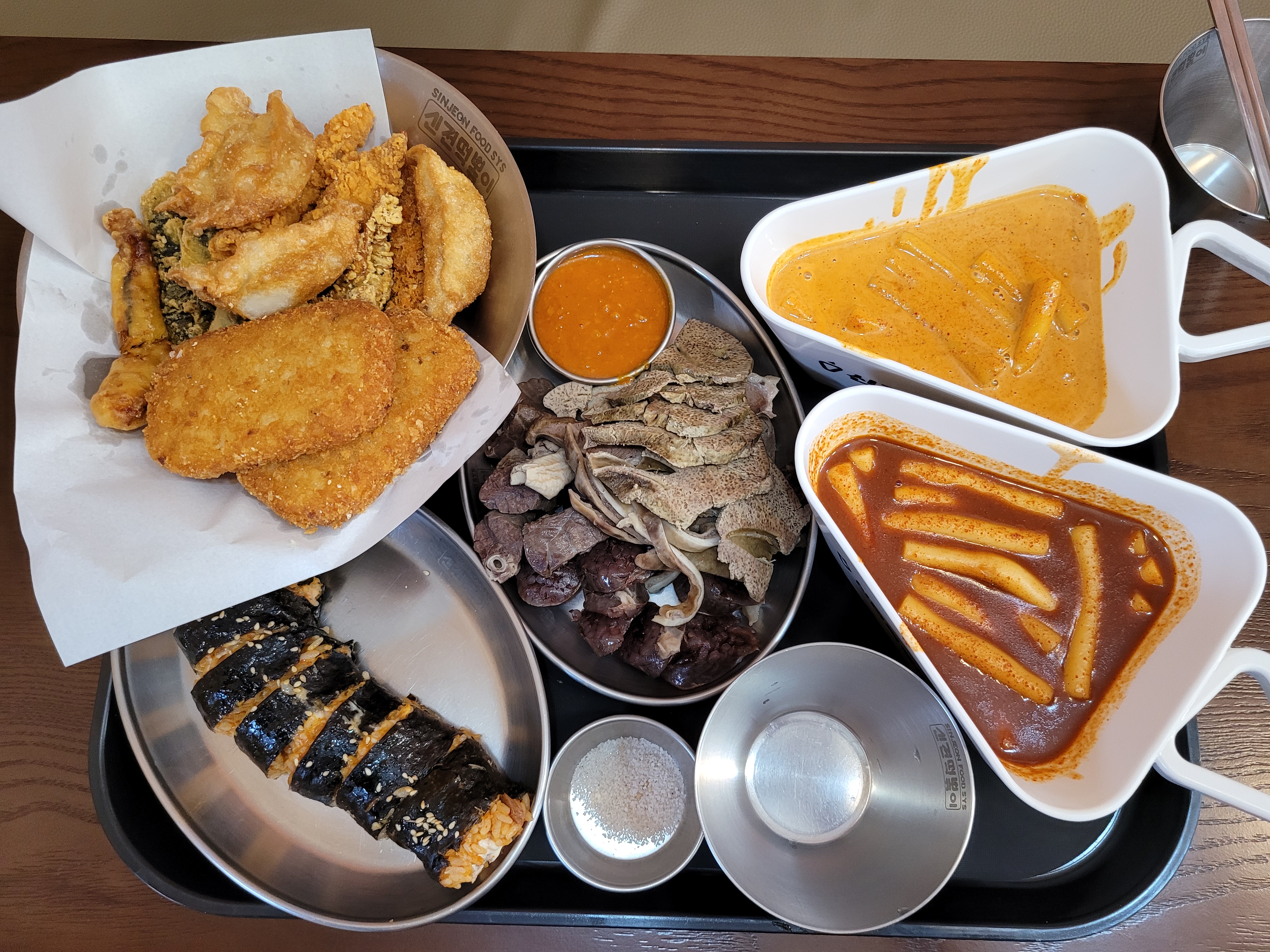 신전떡볶이 부민점 사진 2