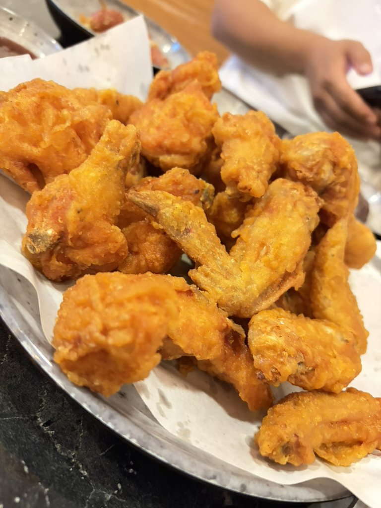 비촌치킨 수월중곡점 대표 사진
