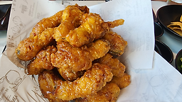 교촌치킨 팔마점 대표 사진