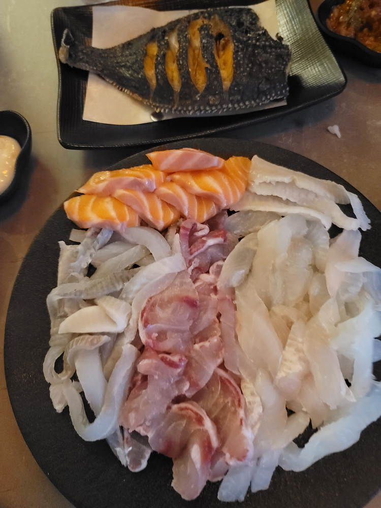 총각도매횟집 전포점 대표 사진
