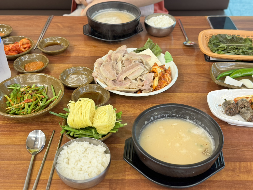 영진돼지국밥 화명점 사진 4