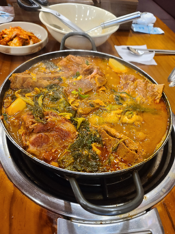 천지감뼈감자탕 부천역점 대표 사진