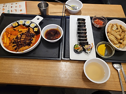얌샘김밥 부산안락점 대표 사진