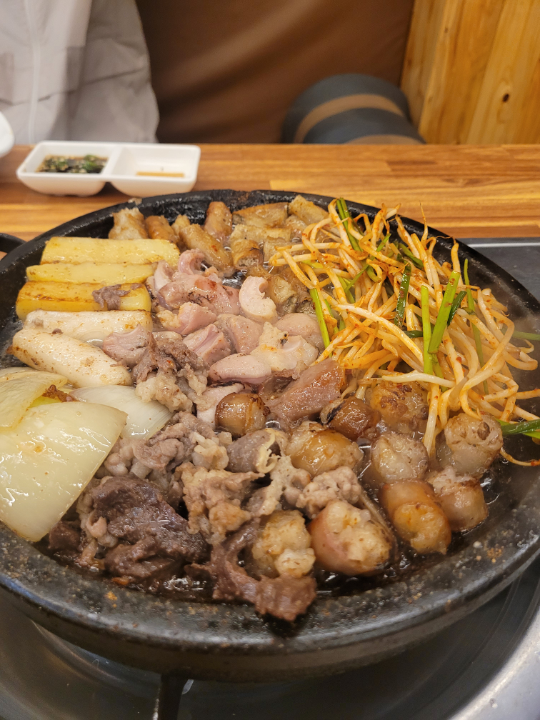 육곱하기 안양본점 사진 4