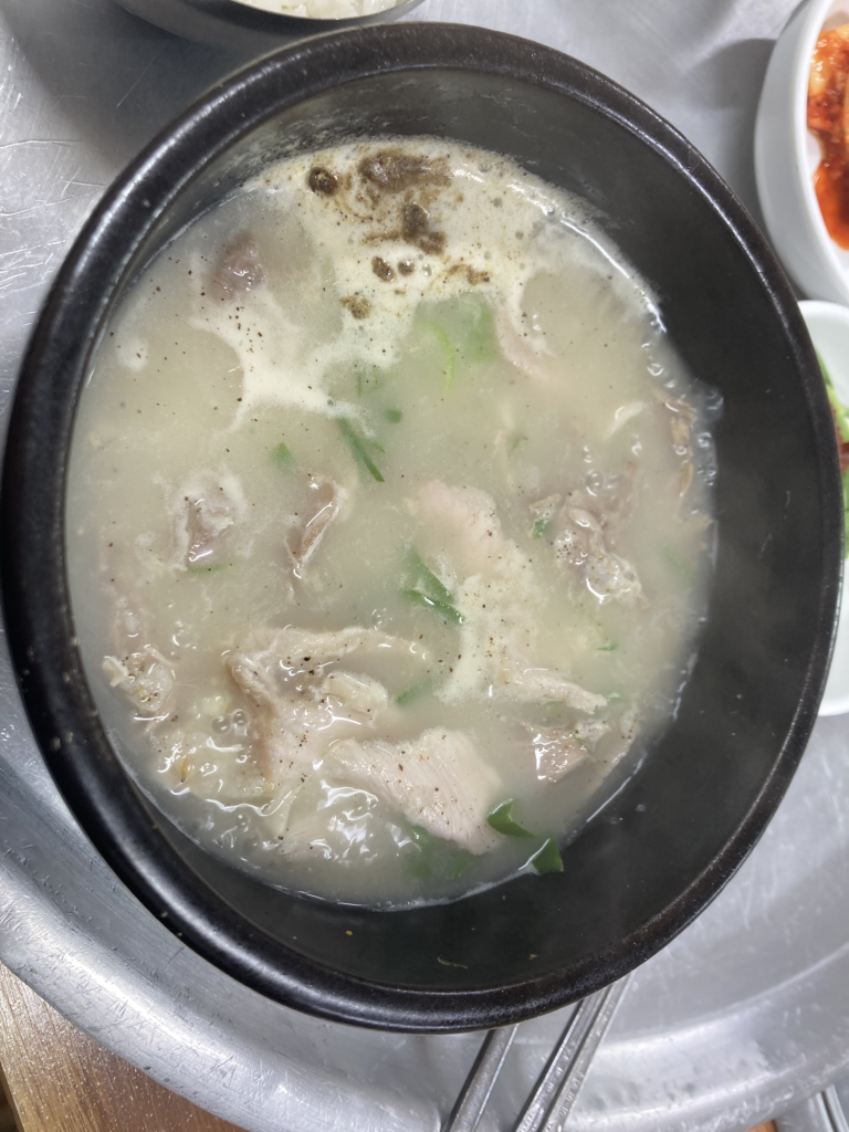 진주돼지국밥 사진 6