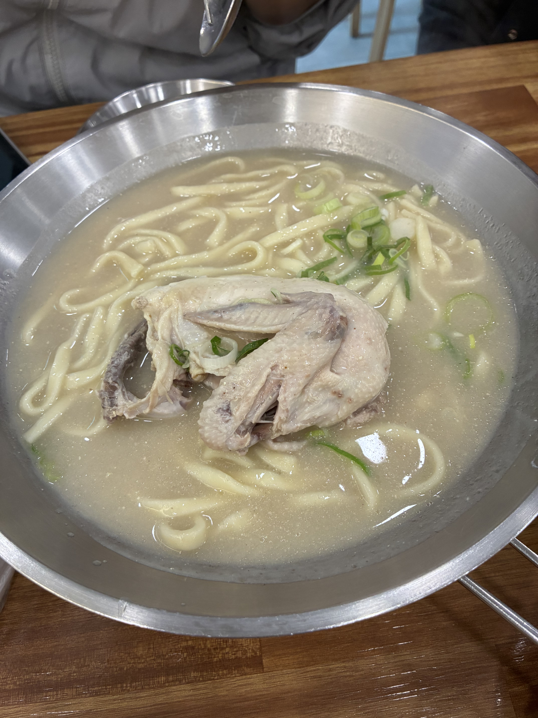 언양닭칼국수 하단점 대표 사진