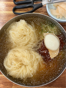 밀면전문점 대표 사진