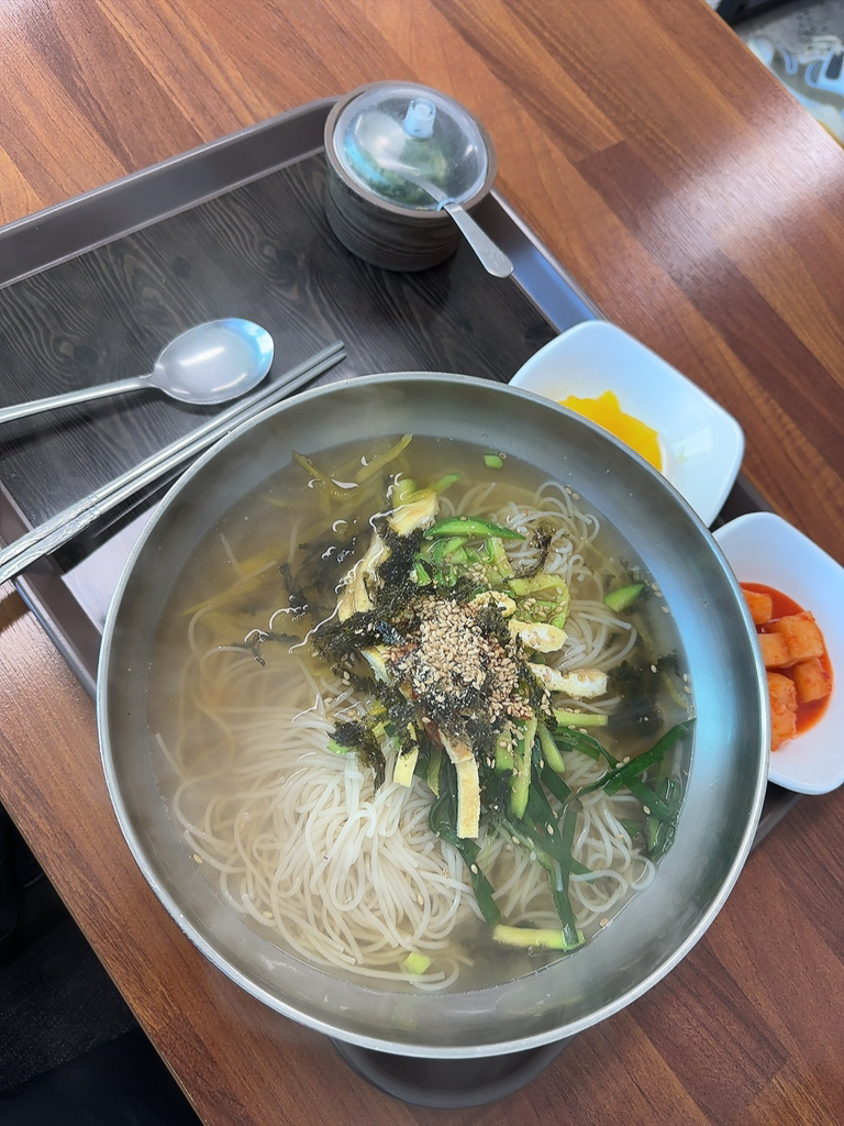 국시051 대표 사진