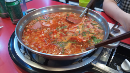 놀부부대찌개 부산양정점 대표 사진