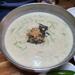 논두렁 보리밥앤팥칼국수 대표 사진