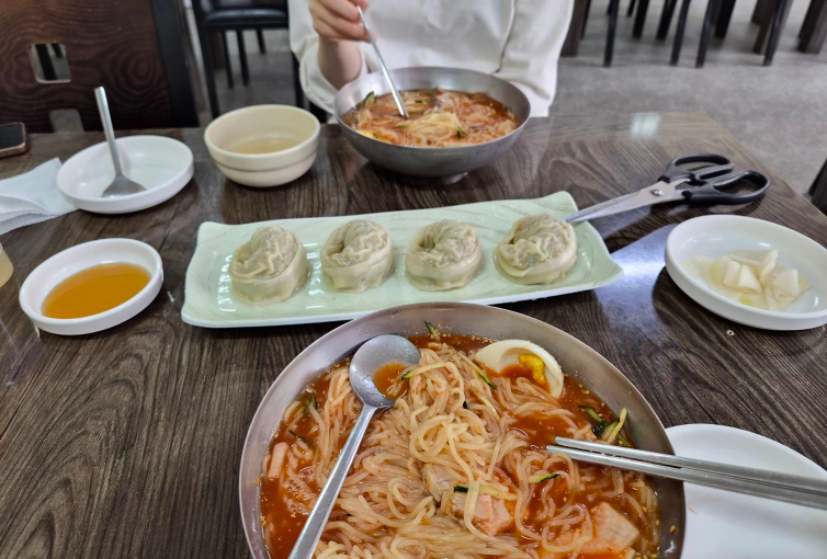 장전밀면 대표 사진