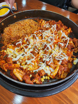 유가네닭갈비 부천역점 대표 사진