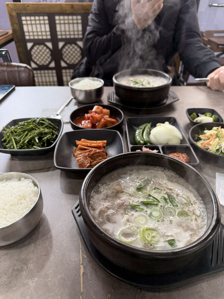 청솔돼지국밥 사진 3