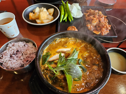 남다른감자탕 부산동래럭키점 대표 사진