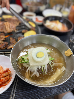 돼지촌 사진 3