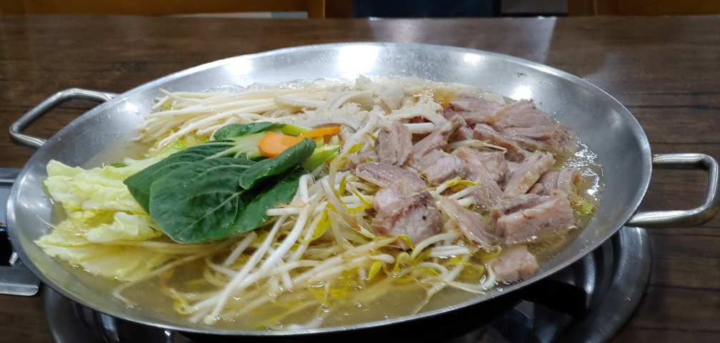 동촌황정순수육전골 대표 사진