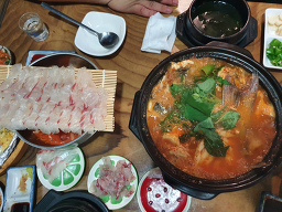 회뜨락 대표 사진