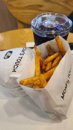 맘스터치 의정부역점 사진 3