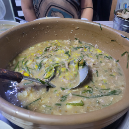 잔치마당능이백숙 사진 7