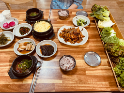 우렁이쌈밥집 사진 2
