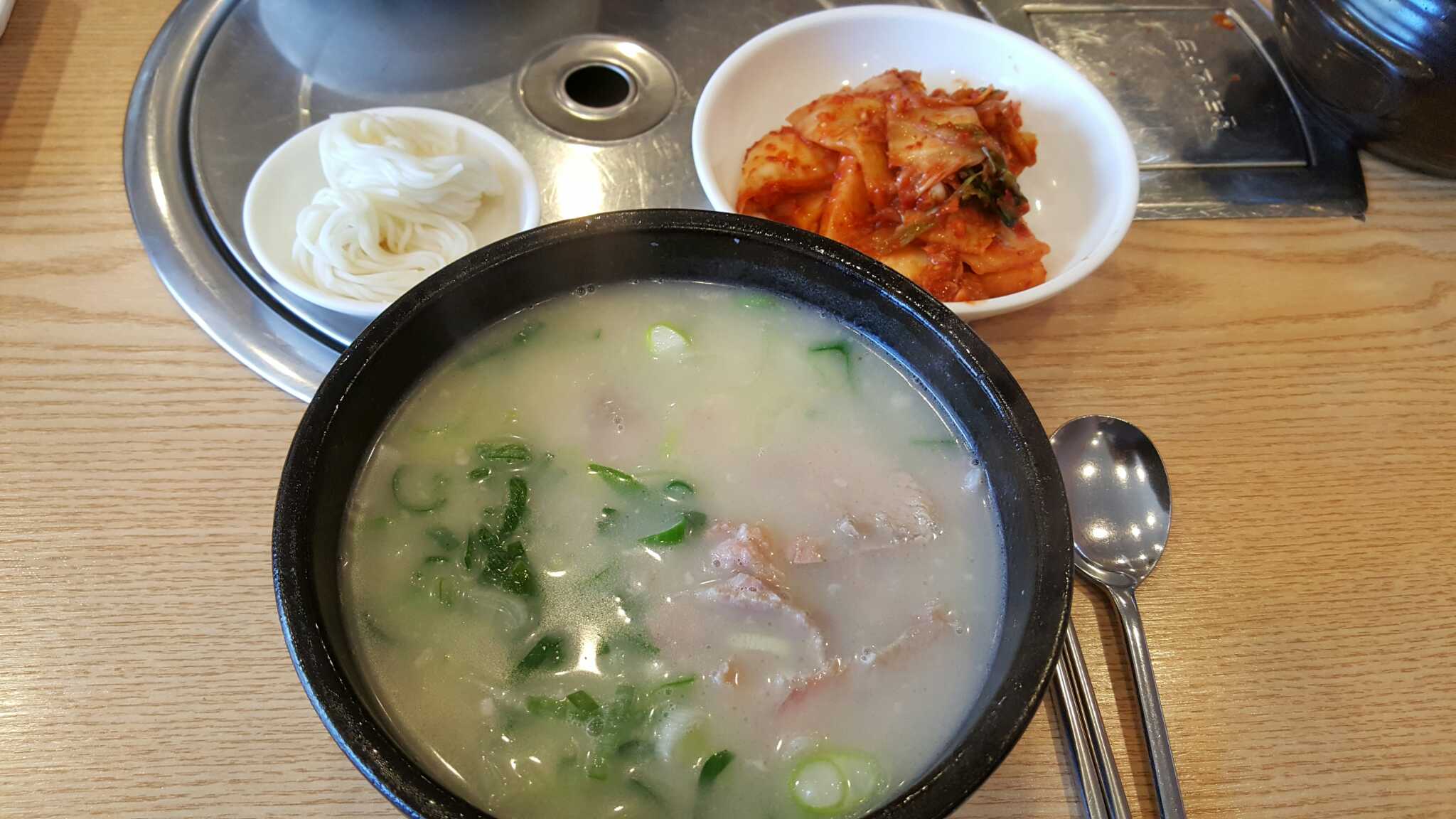 진짜소문난돼지국밥 사진 6