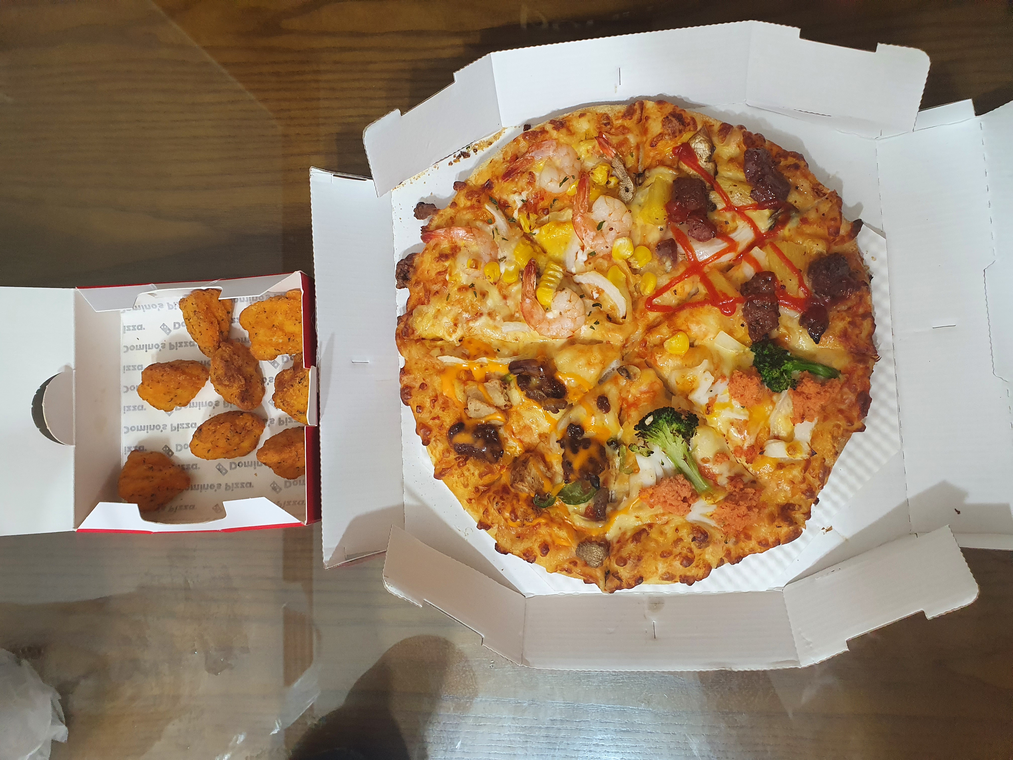 도미노피자 부산대점 사진 2