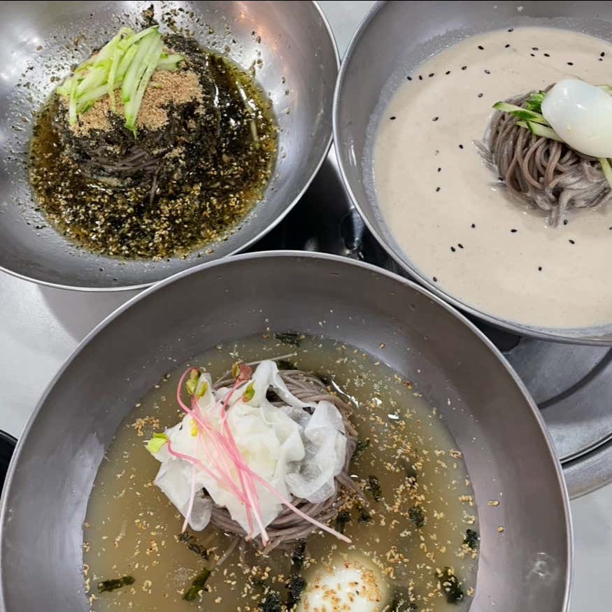 Balamemilmakguksu (발아메밀막국수) 3