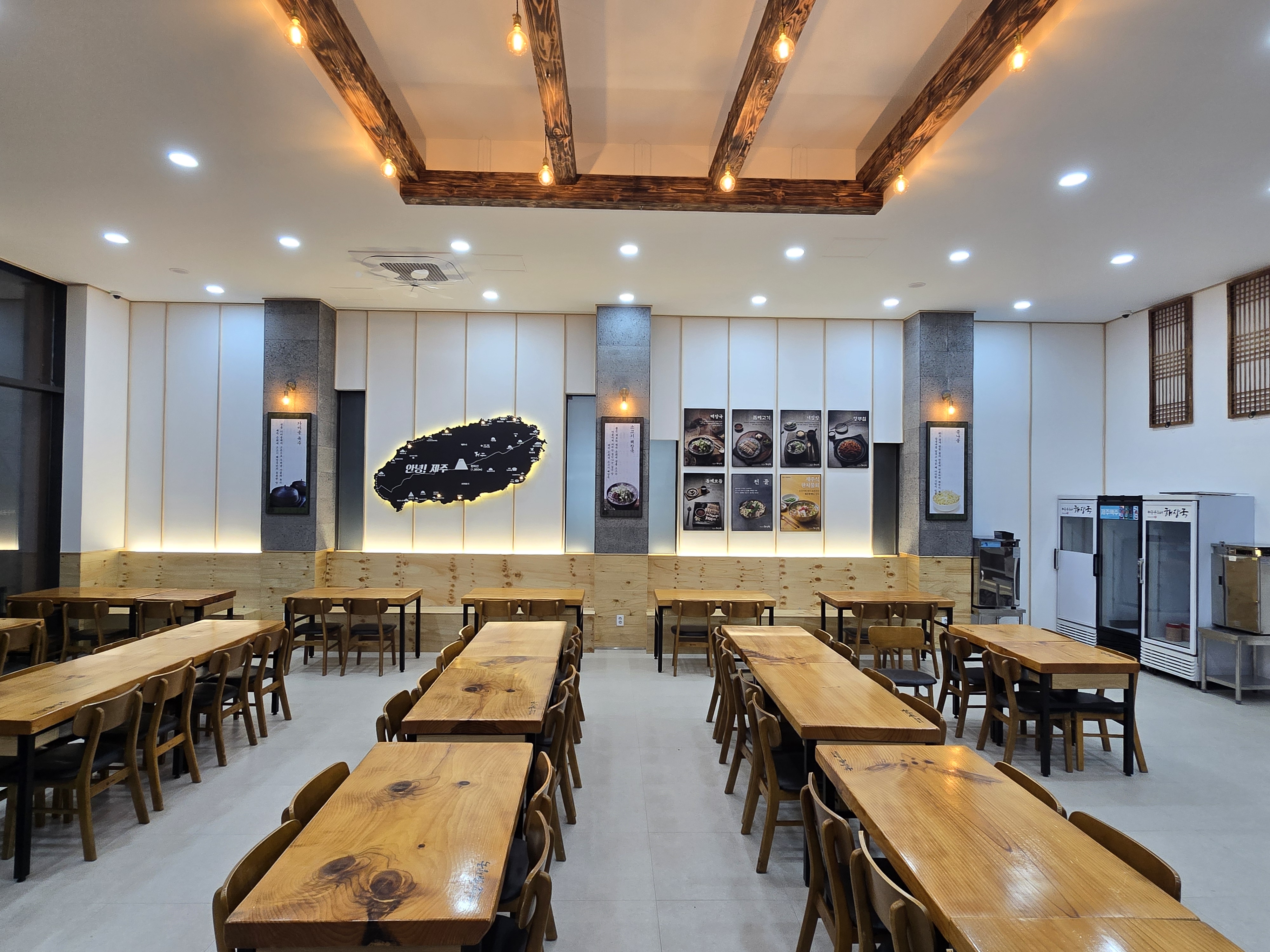 Jejueunhuinehaejangguk sejongcheongsajeom (제주은희네해장국 세종청사점) 2