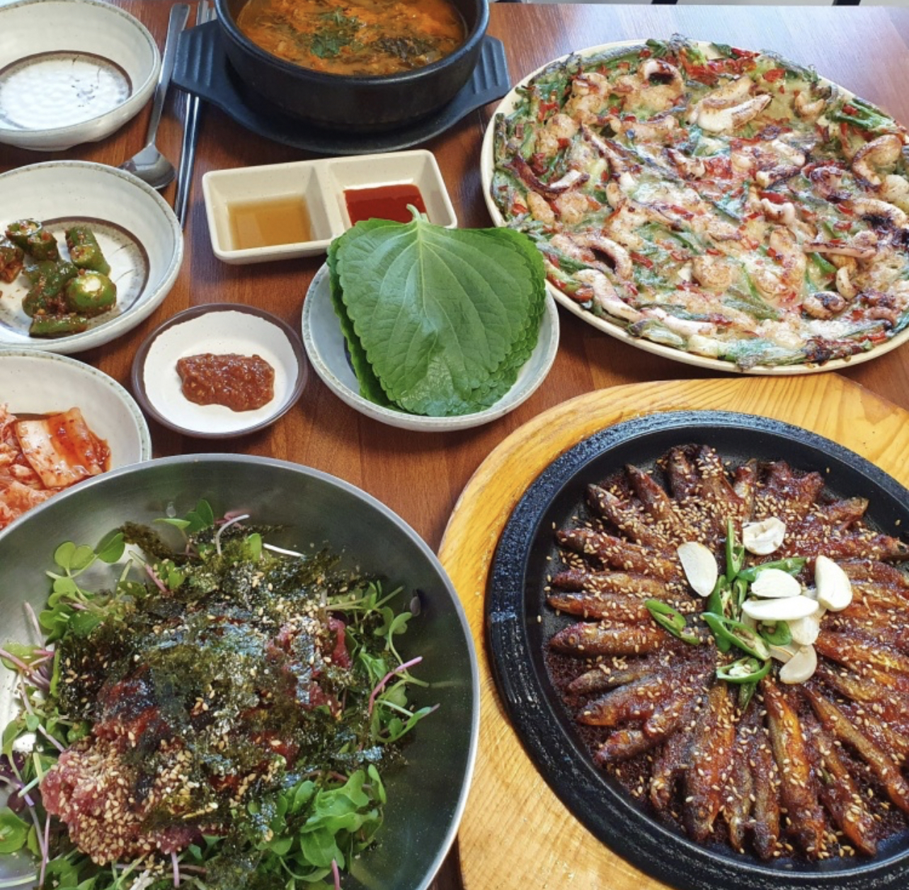Haengbokimeomuneunjip (행복이머무는집) 2