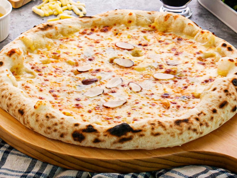고르곤졸라피자(Gorgonzola Pizza)