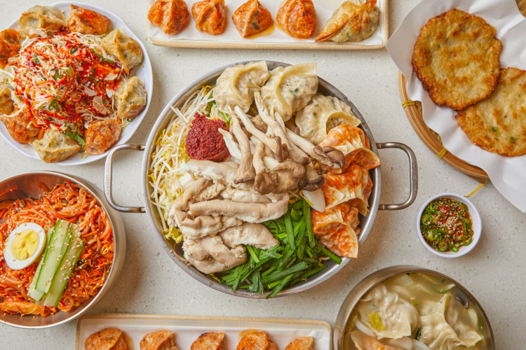 Cheonanbuldangmandu (천안불당만두) 1