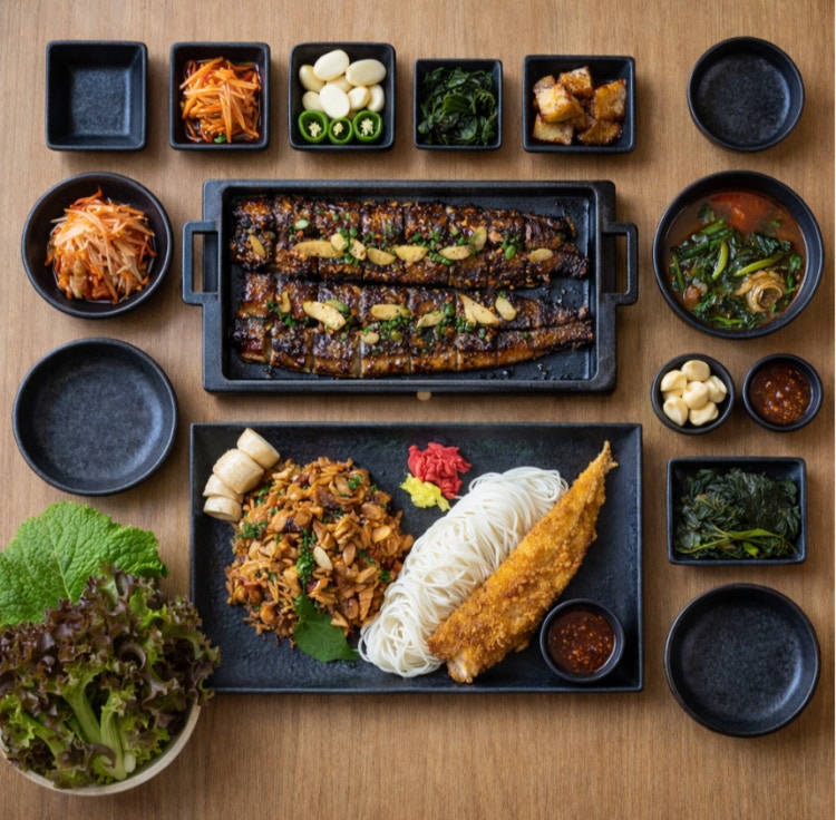 Myeongpumjangeoaengalbi (명품장어앤갈비) 1