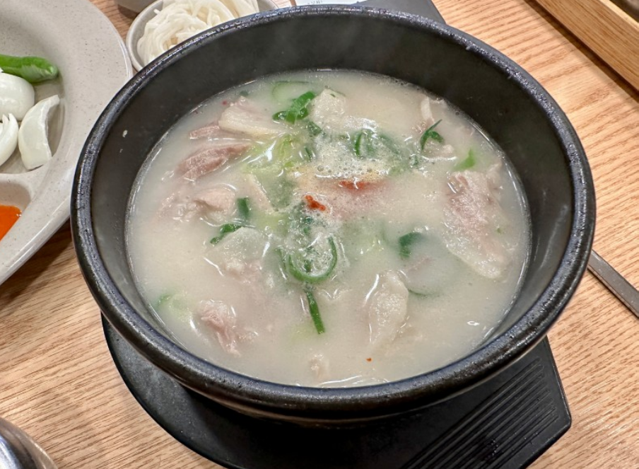 밀양순대돼지국밥 서면점 사진 8