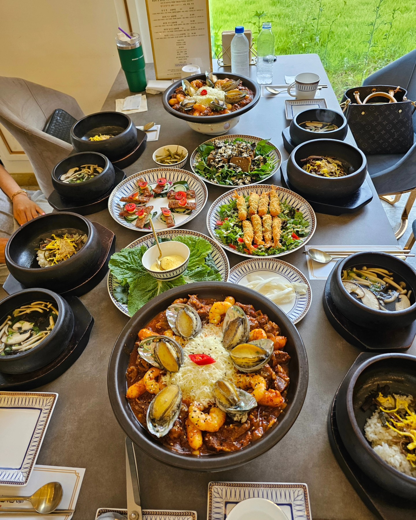Donginjeonggalbijjimpalgongsanjeom 2