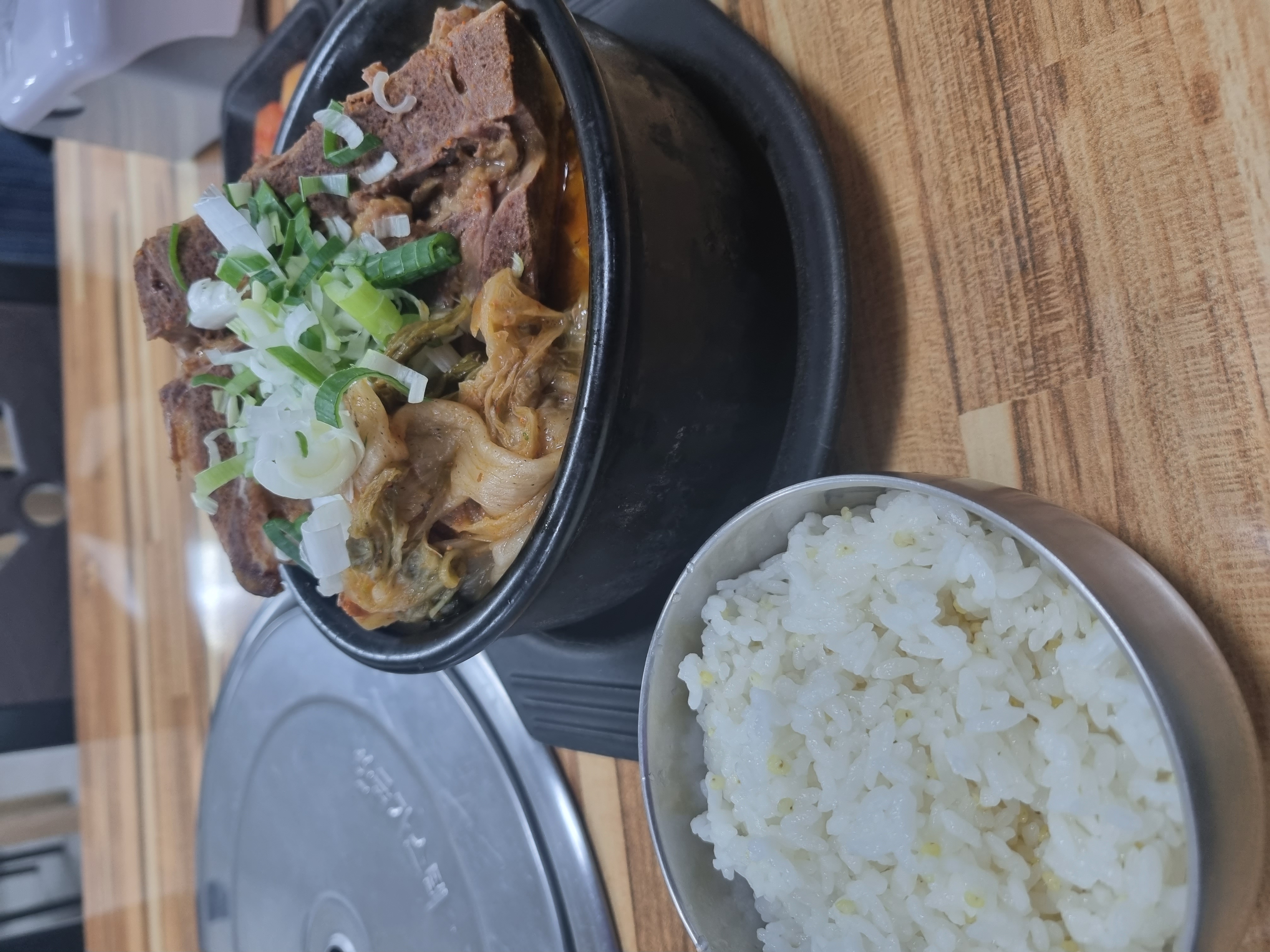 통뼈감자탕 장목점 사진 2