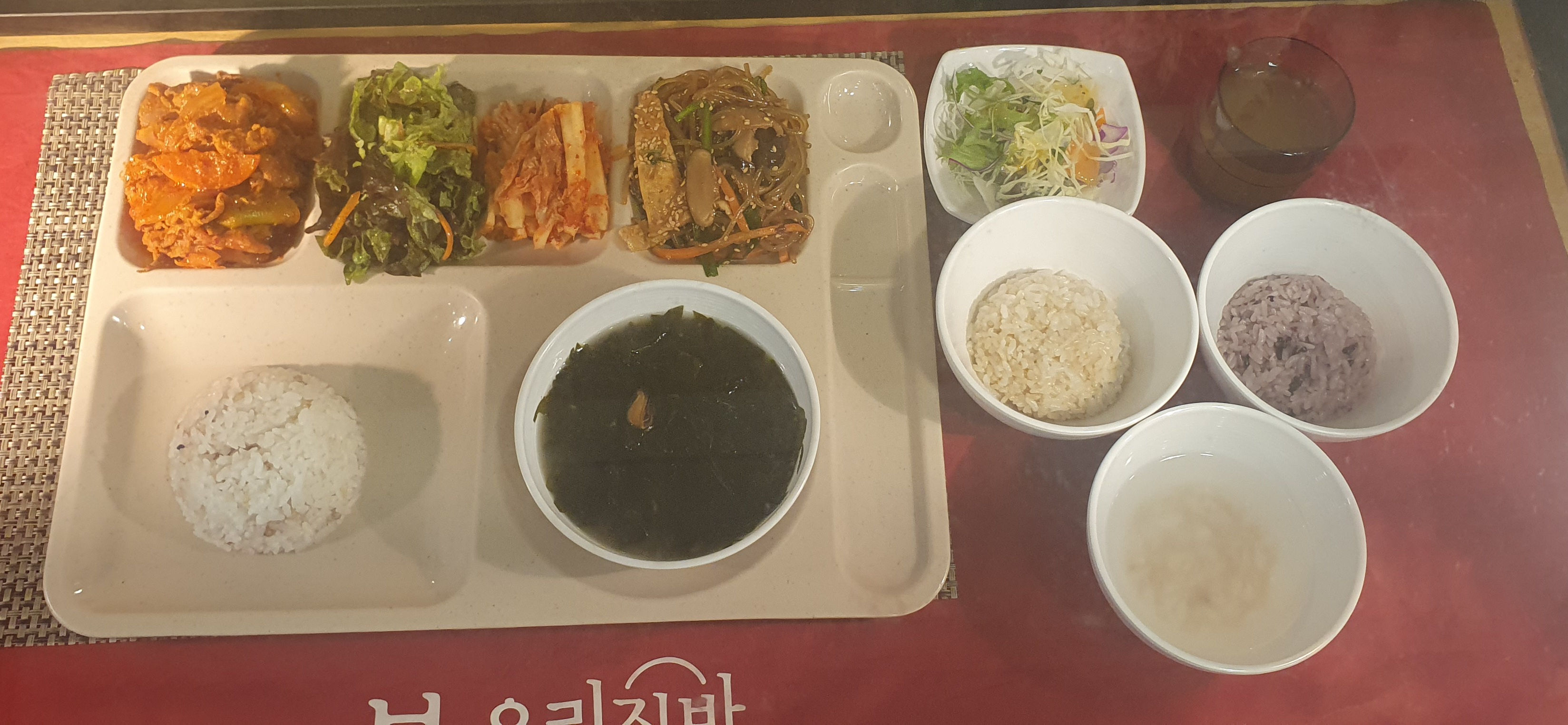 본푸드서비스 동부지방법원점 사진 4