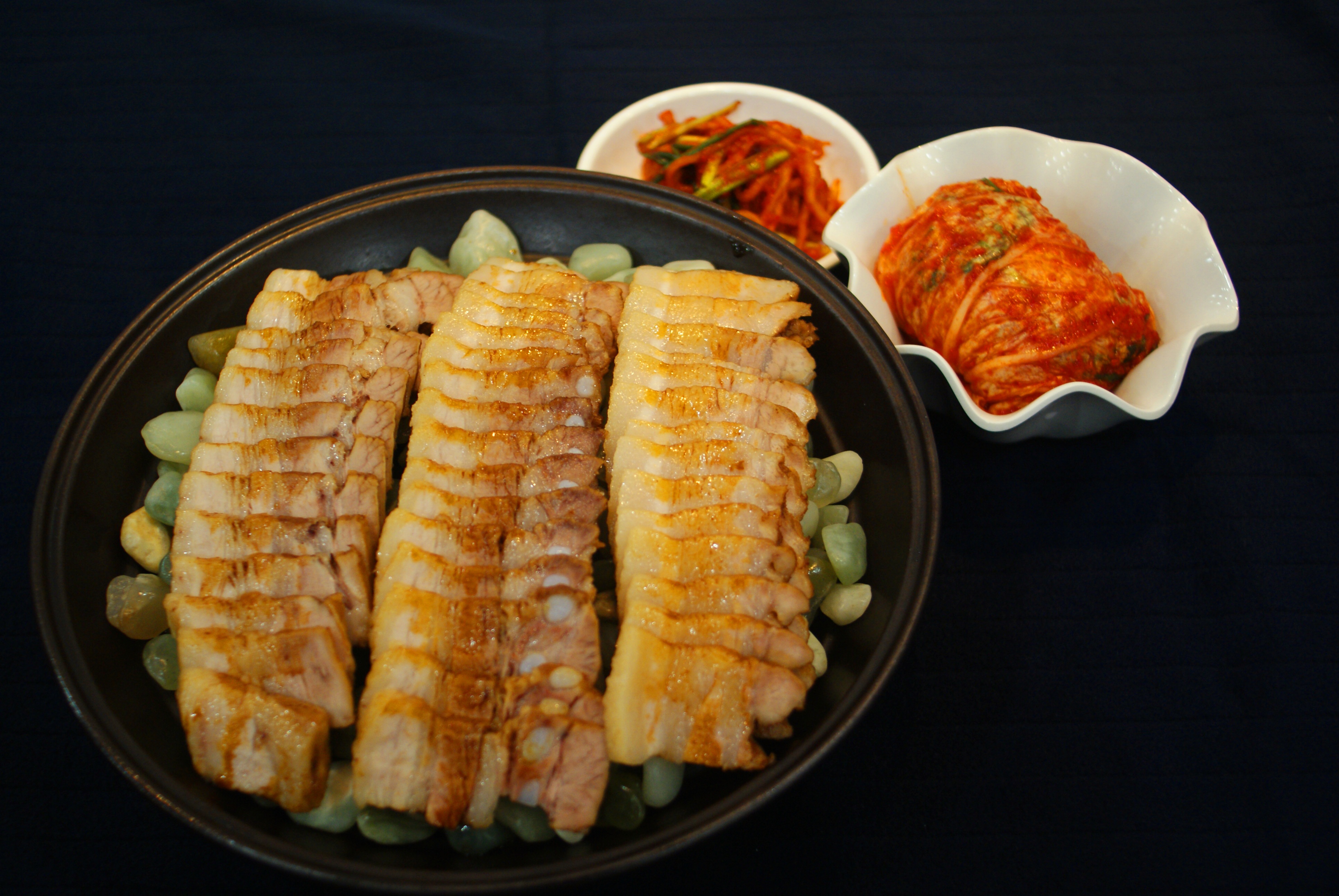 Hwanggeumjokbal (황금족발) 3