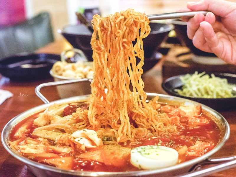 꽃분이네닭발&포차 사진 5