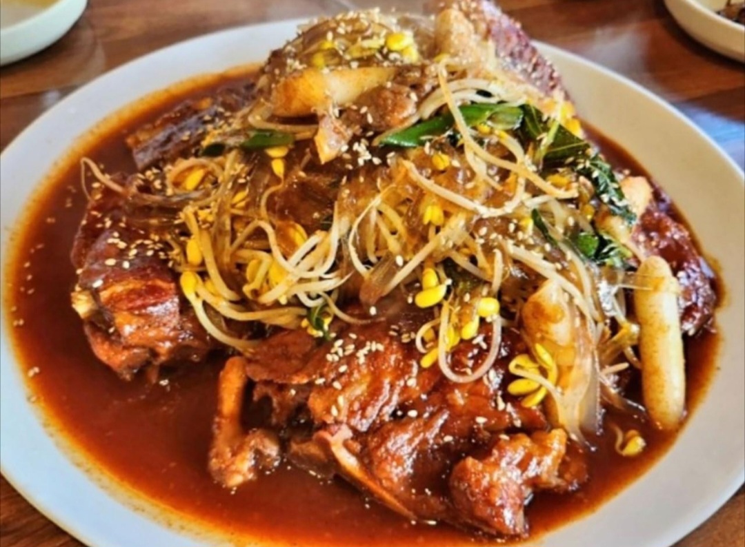 Eojjeodagamjatang 6