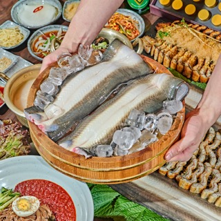 Jangdeokpungcheonsansamminmuljangeo (장덕풍천산삼민물장어) 2