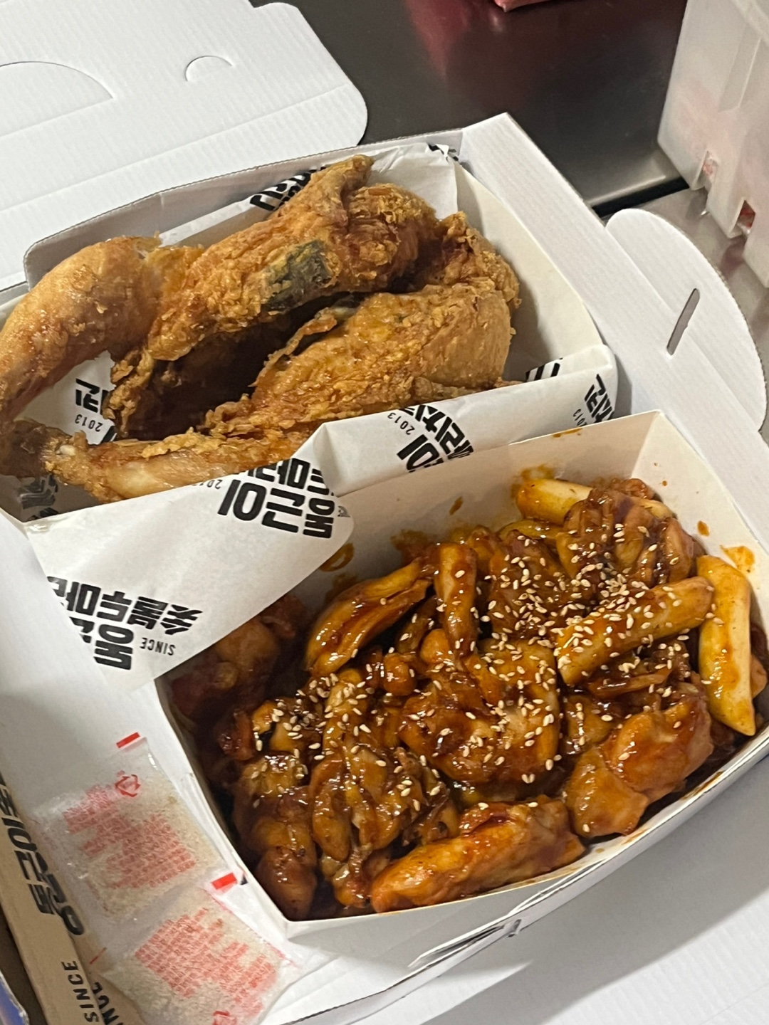 동근이숯불두마리치킨 부산본점 사진 4