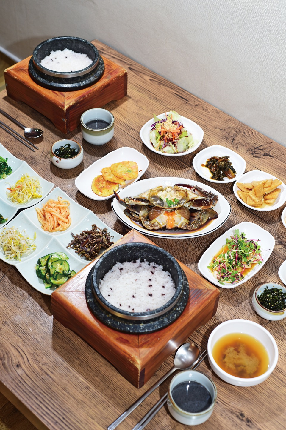 Eoulrimdolsotbap (어울림돌솥밥) 3