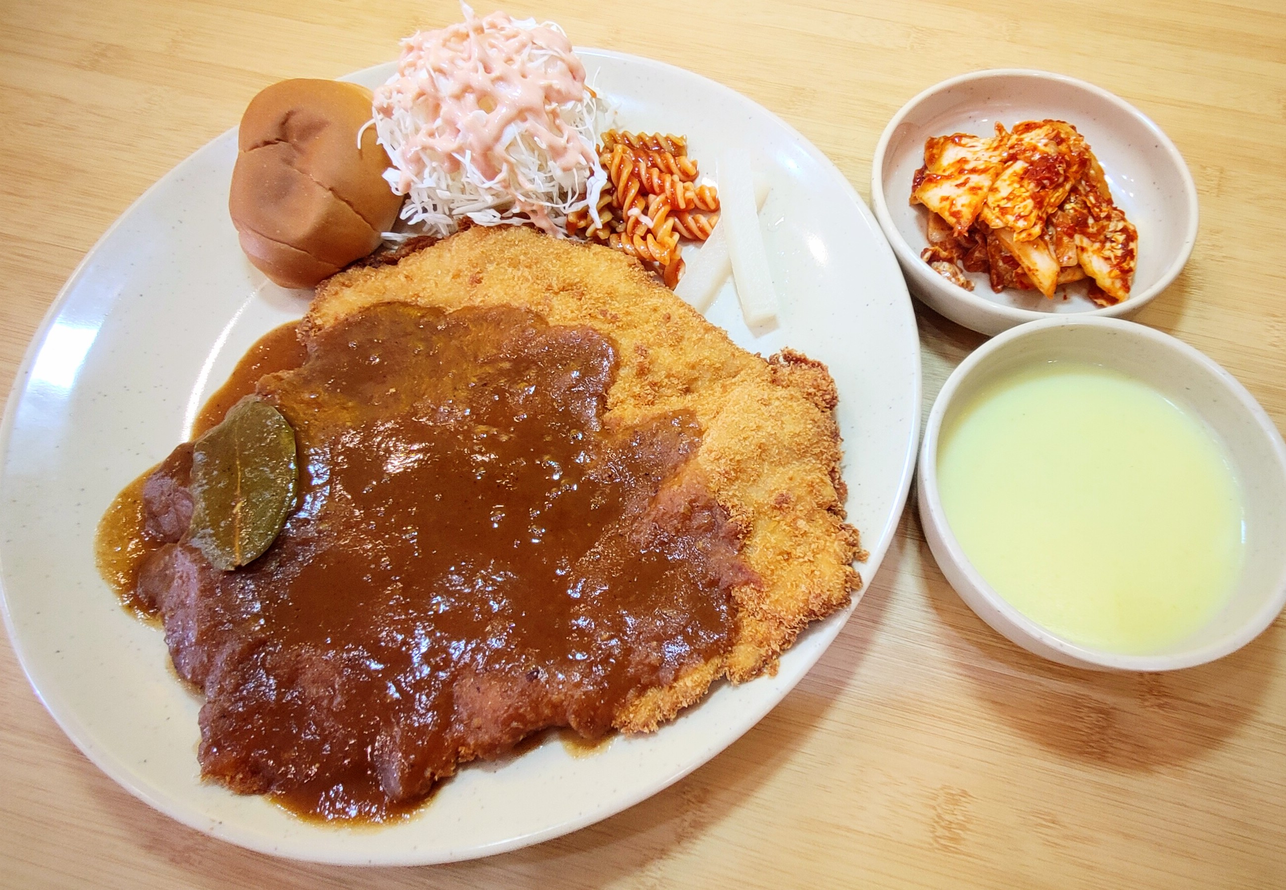 감상 칼국수 대표 사진