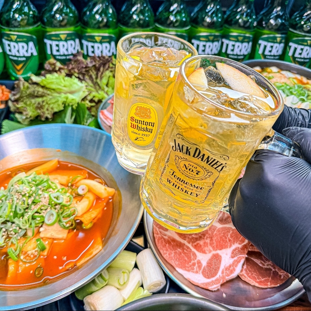 돼지벅스 강남점 사진 6