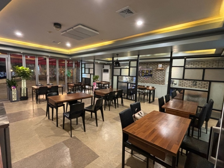 아지트 대표 사진