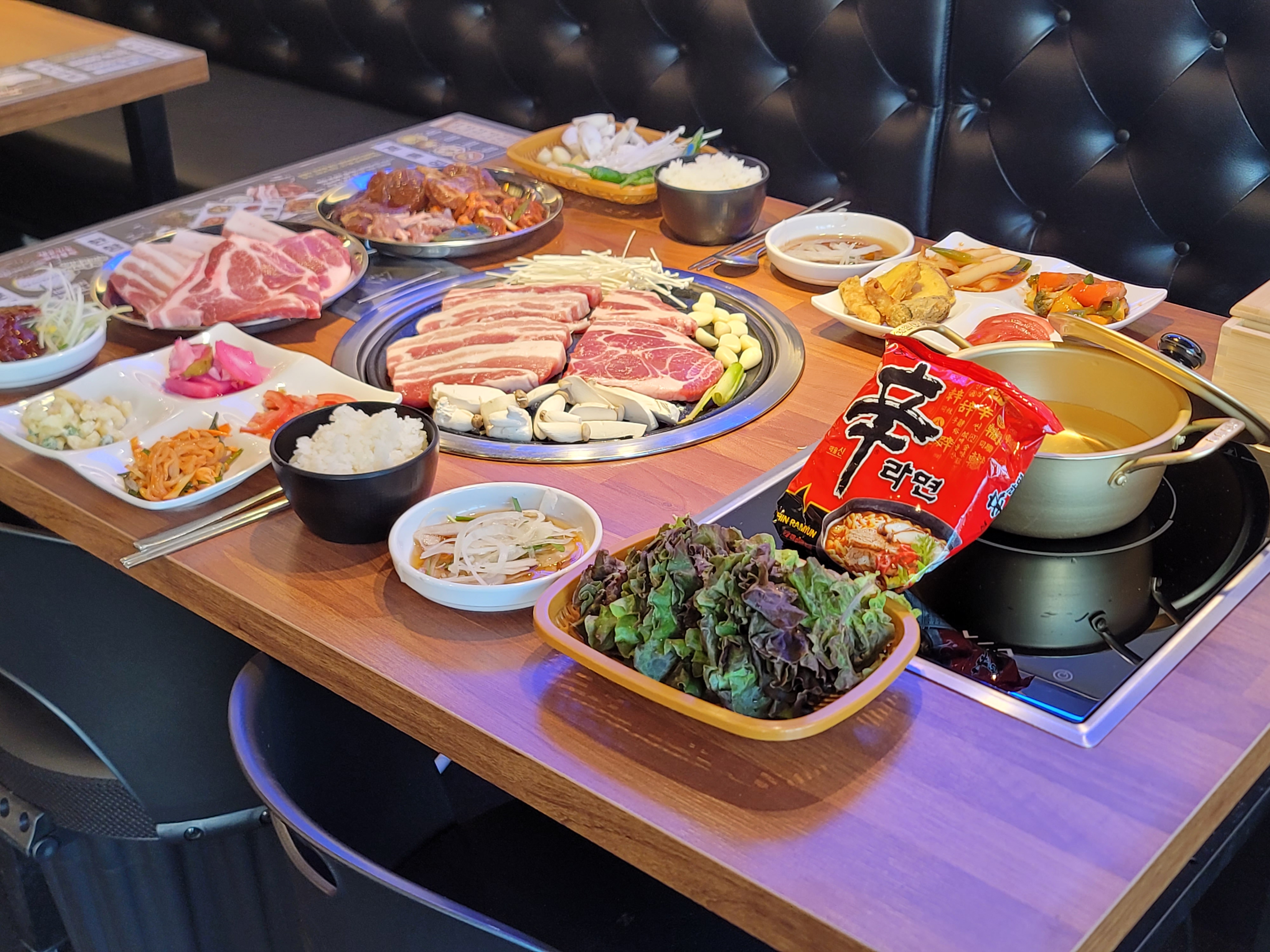고기싸롱 수원역점 사진 3