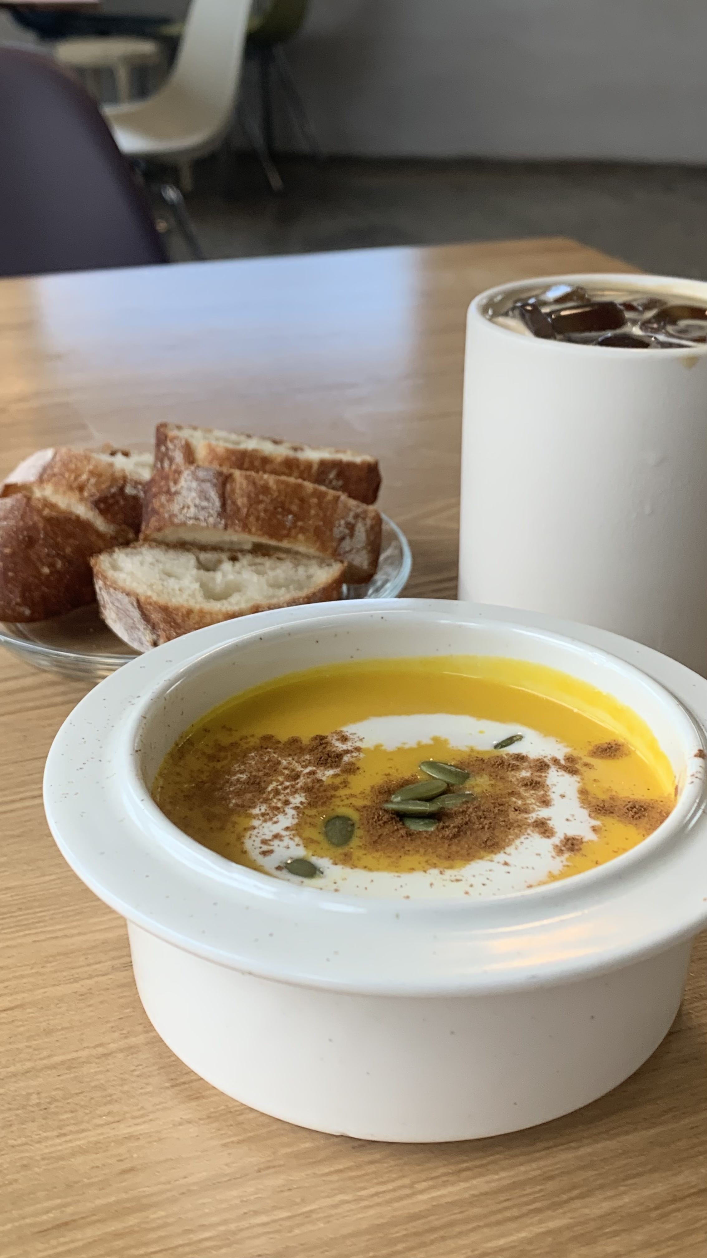 아망딘테이블 사진 2