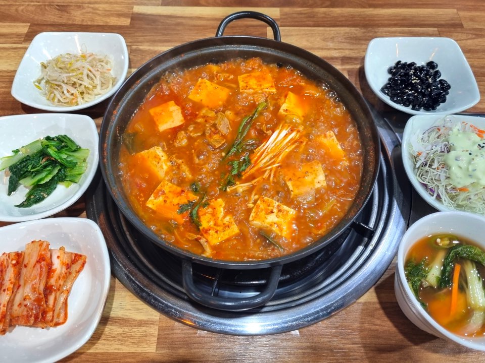 Gyeongdogwanori (경도관오리) 3