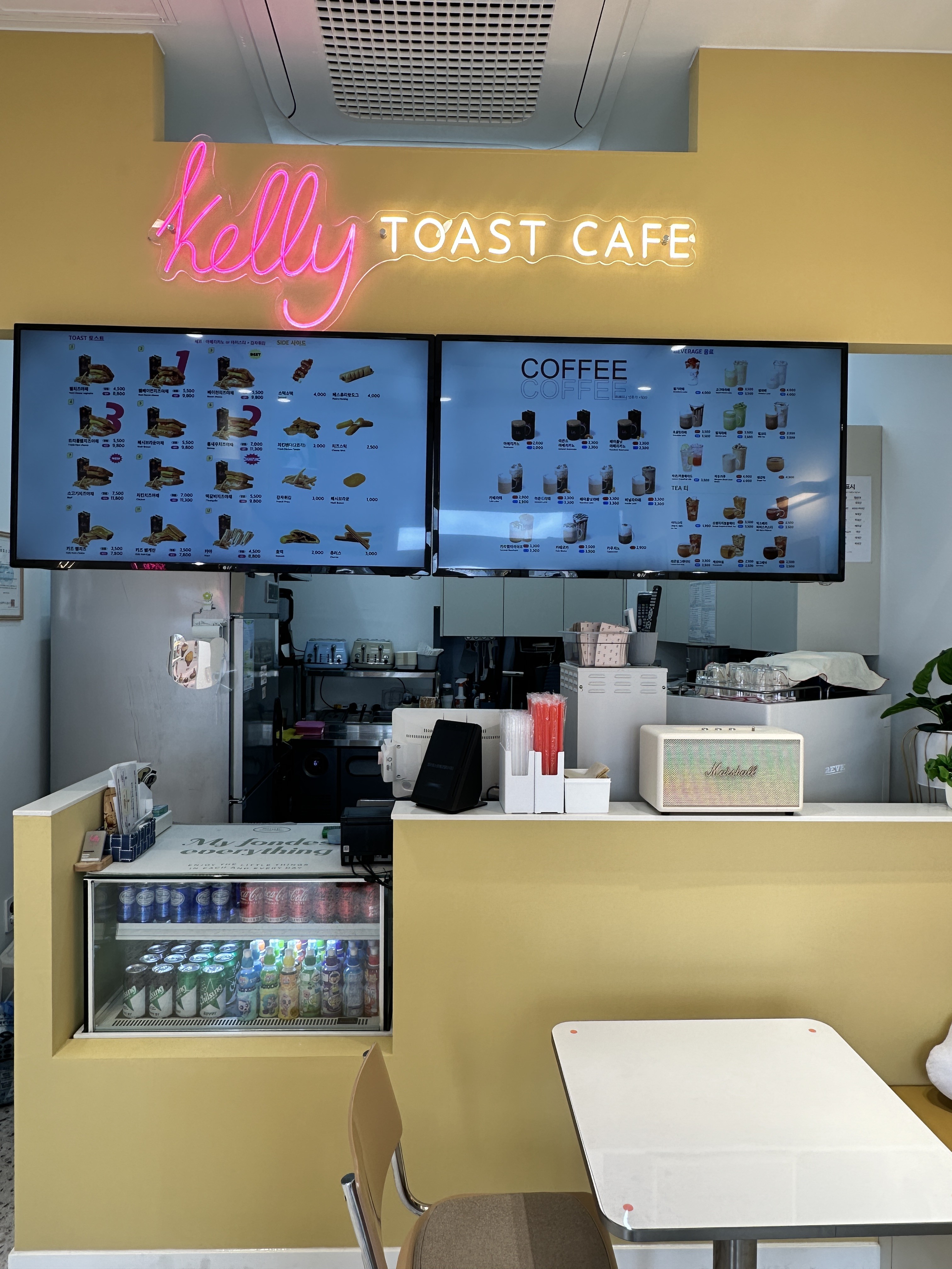 켈리토스트카페 부산에코델타시티점 사진 2
