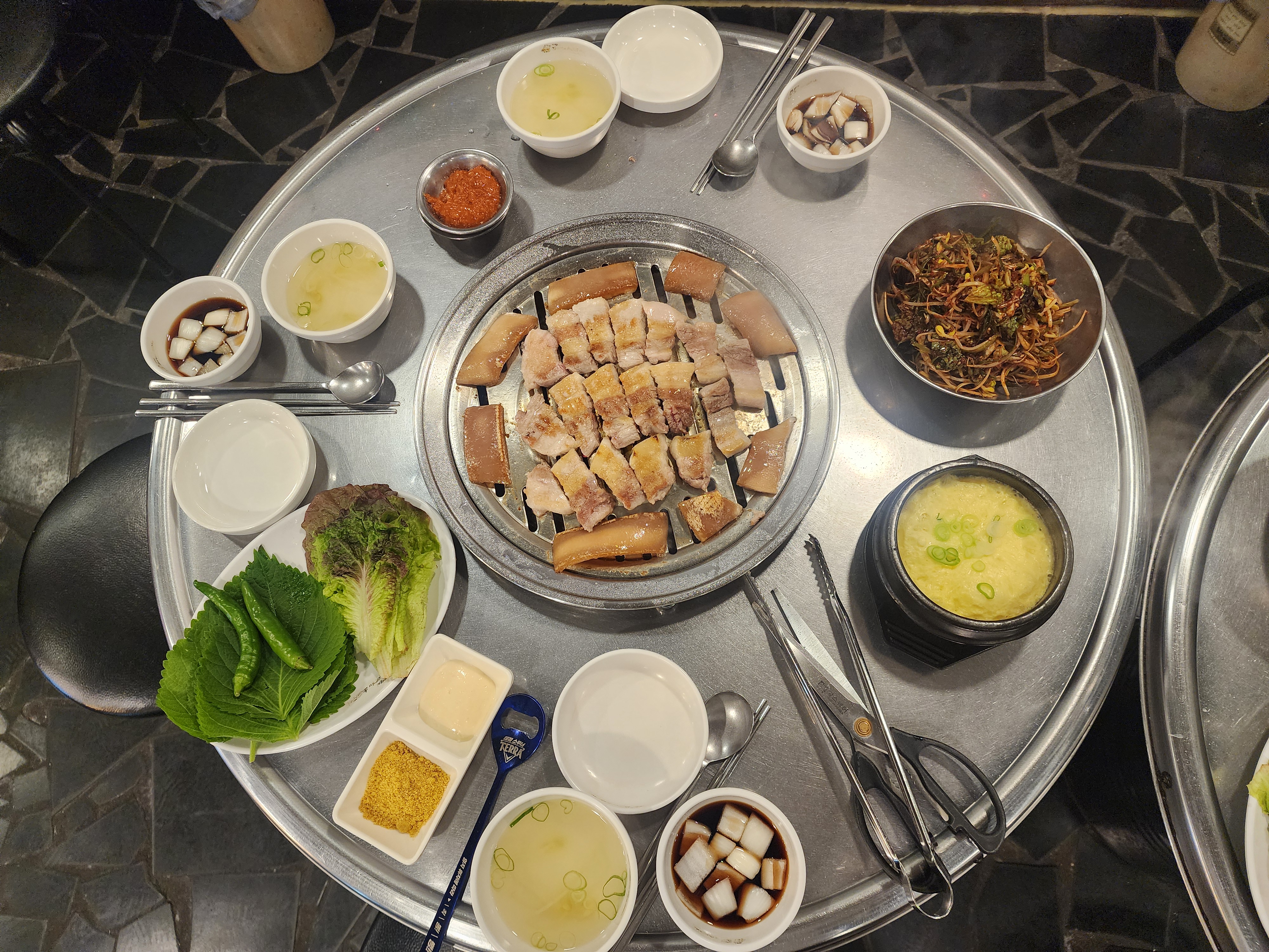 마당쇠 껍데기와소금구이 기장점 사진 3
